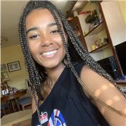 Estudiante universitaria con nivel C1 en inglés ofrece clases de inglés